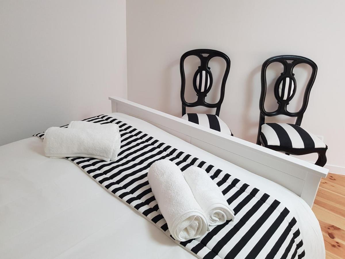 Vieira Apartments III セトゥーバル エクステリア 写真