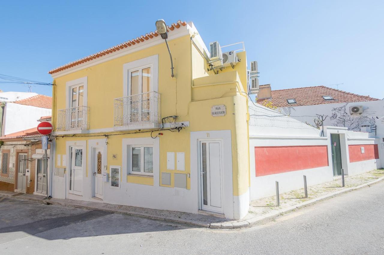 Vieira Apartments III セトゥーバル エクステリア 写真